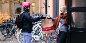 Gourmet Gerichte Per Kurier Foodora Liefert Das Essen Aus Top Restaurants Nach Hause Startstories De