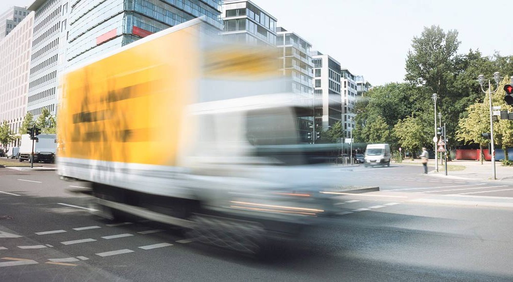 pakadoo - mit einem Klick das Paket ins Büro fliegen lassen